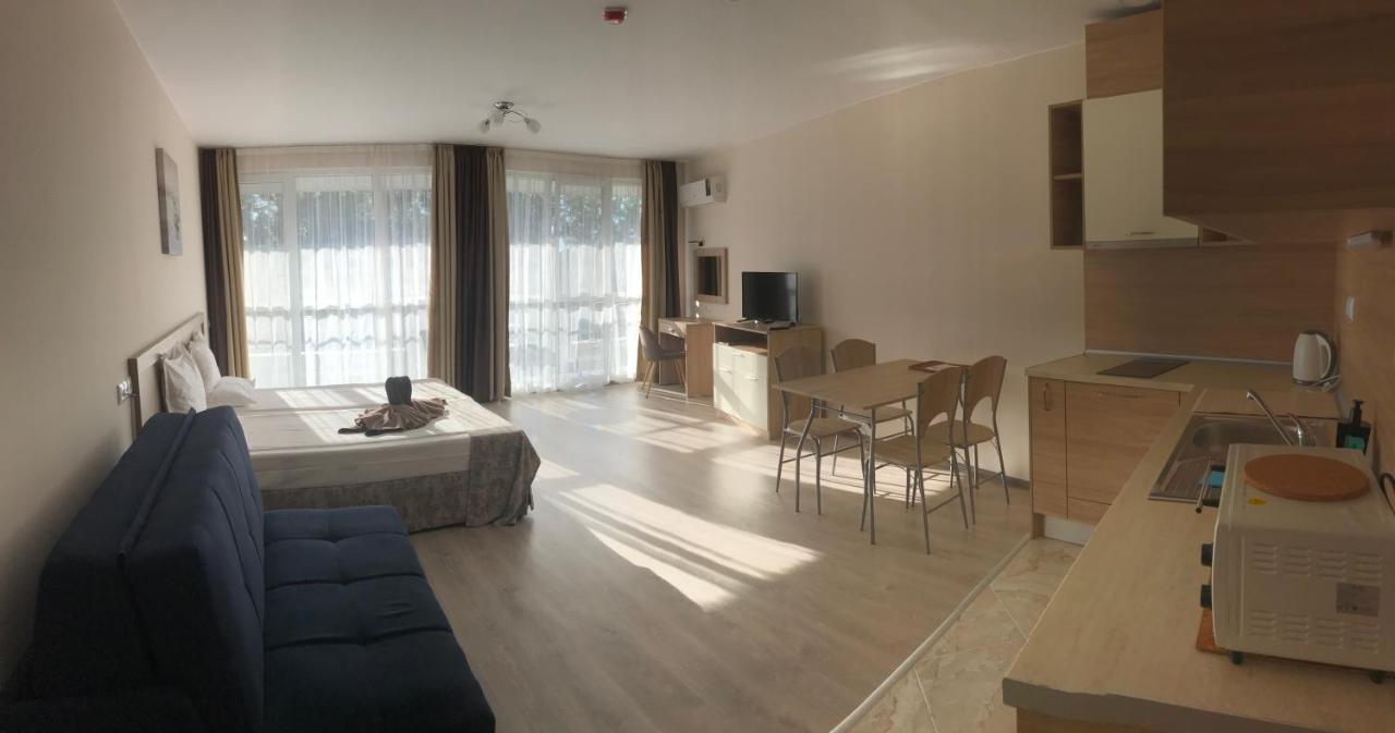 Apart Allure Dobi Aparthotel Primorsko Buitenkant foto