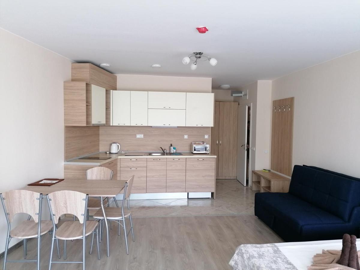 Apart Allure Dobi Aparthotel Primorsko Buitenkant foto