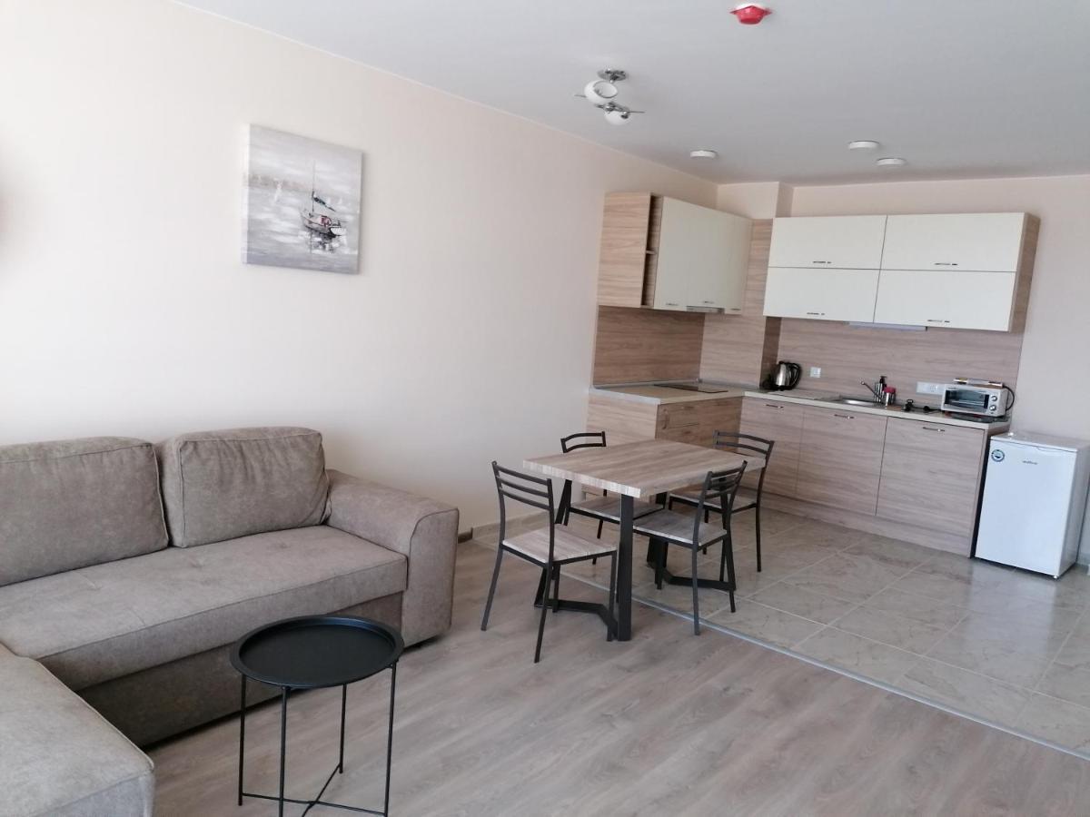 Apart Allure Dobi Aparthotel Primorsko Buitenkant foto