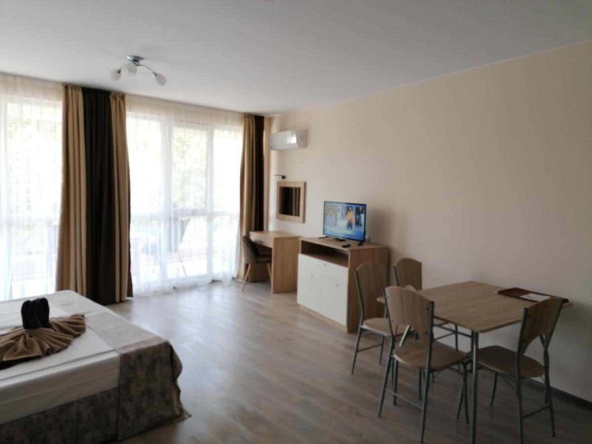 Apart Allure Dobi Aparthotel Primorsko Buitenkant foto